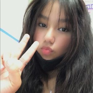 Meet your Posher, Celeste